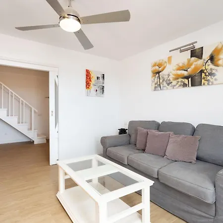 Exklusives Attic Mit Atemberaubendem Meerblick شقة *